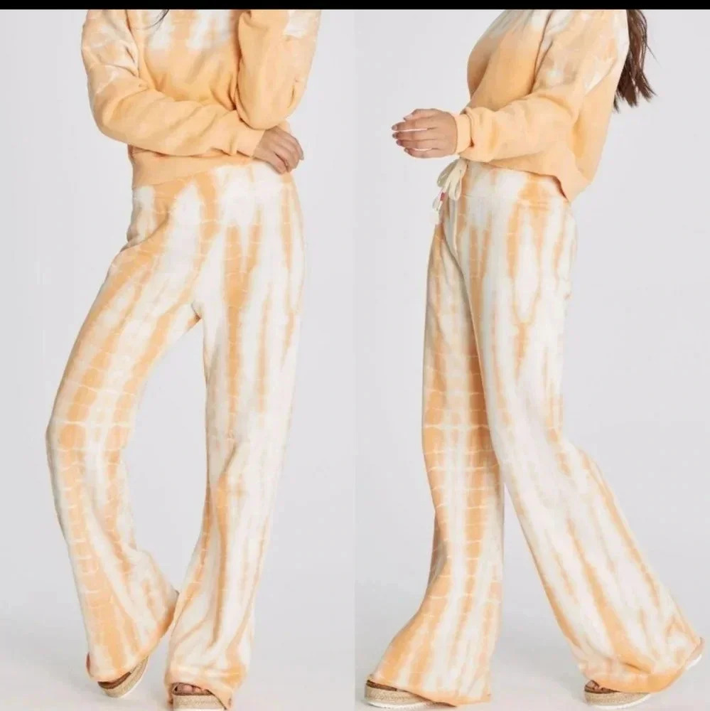 Nwot Wildfox Jude tie dye pants.Size L